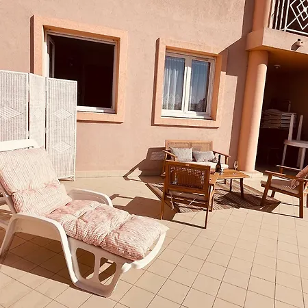 En Plein Centre Avec Grande Terrasse Ensoleillée ! Apartamento *